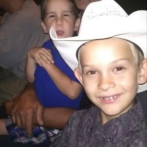 Meet your Posher, Robin